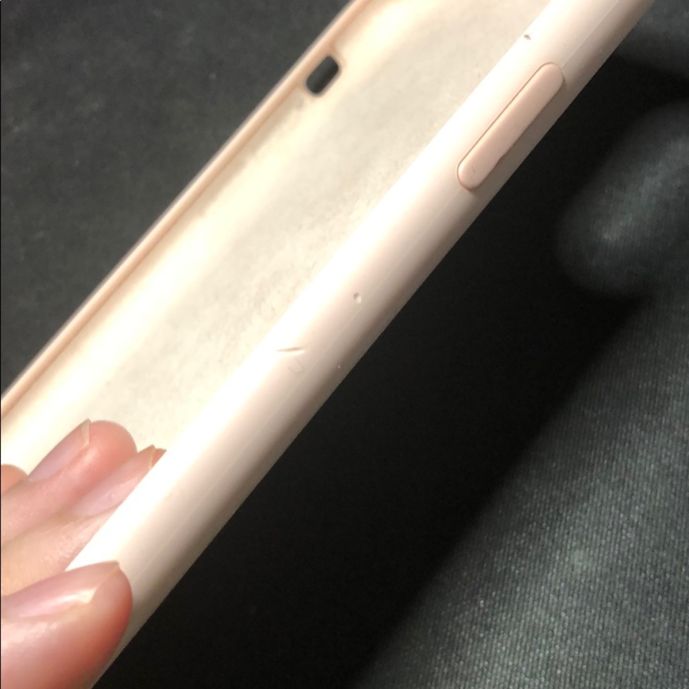 Silicone Apple case - Picture 4 of 4
